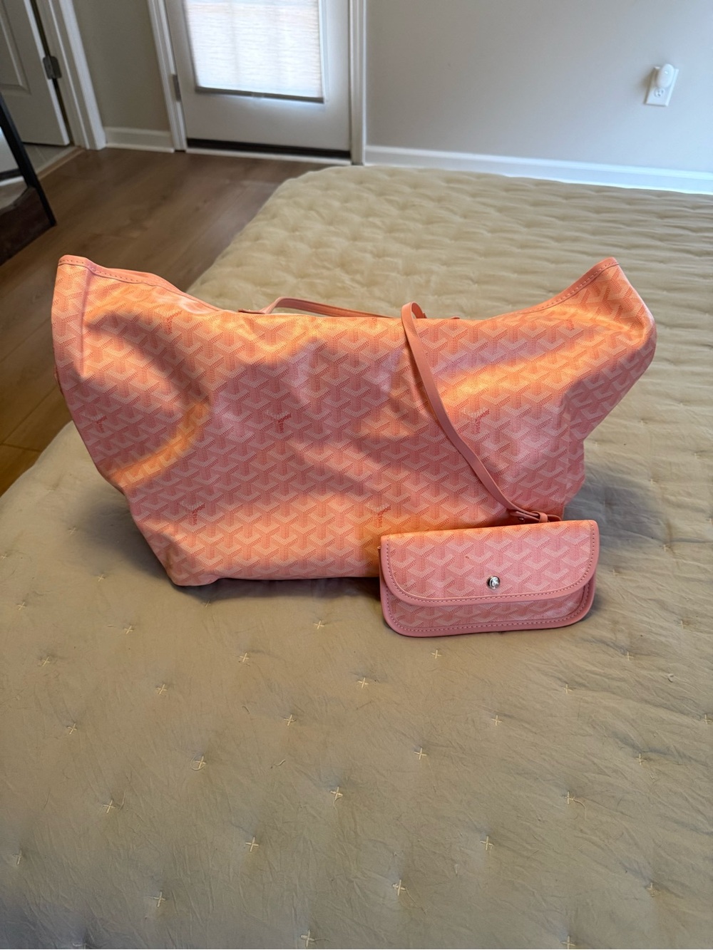 Pink tote bag - Picture 2 of 3